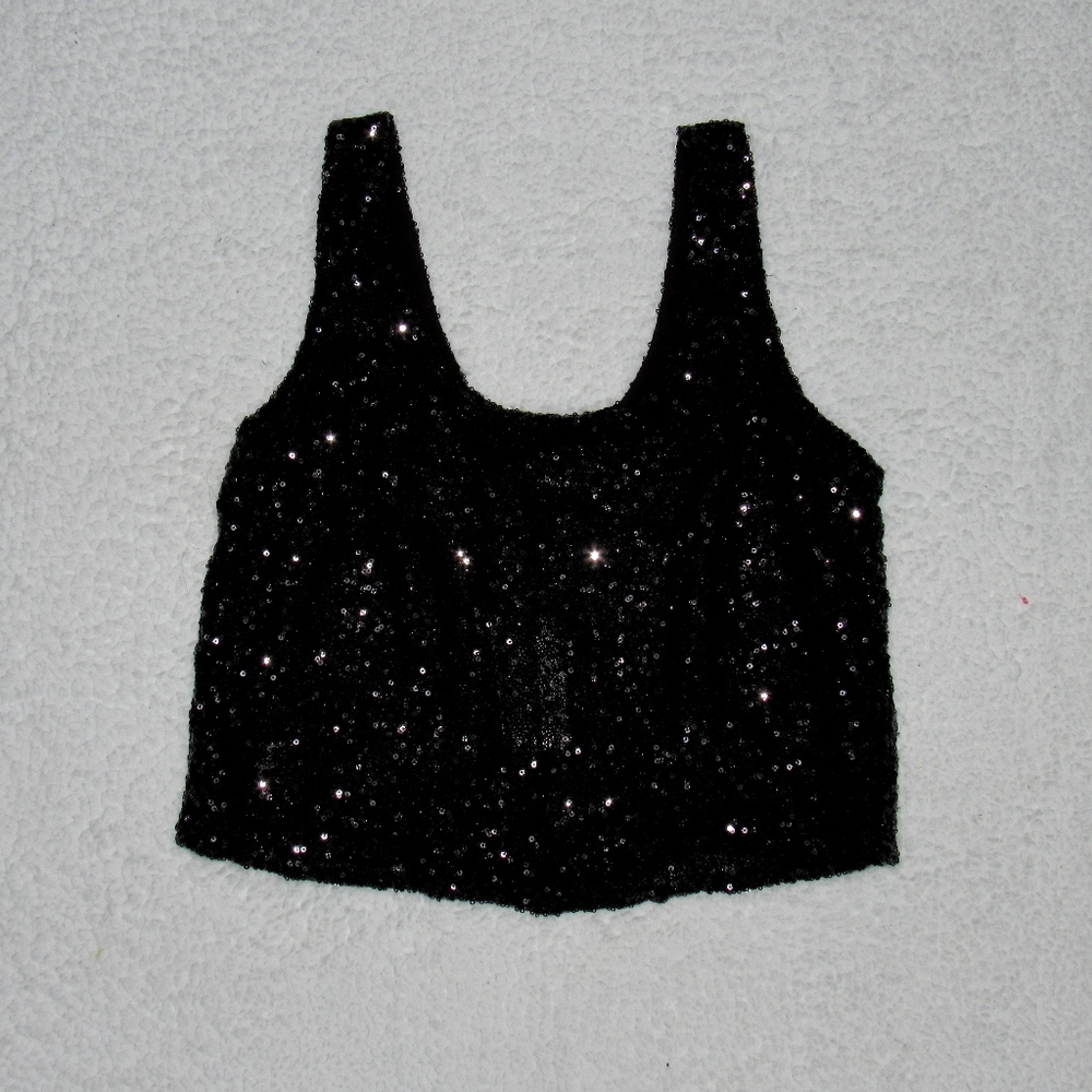 NWT Forever 21 Sequin Dressy Cropped Tank in Black